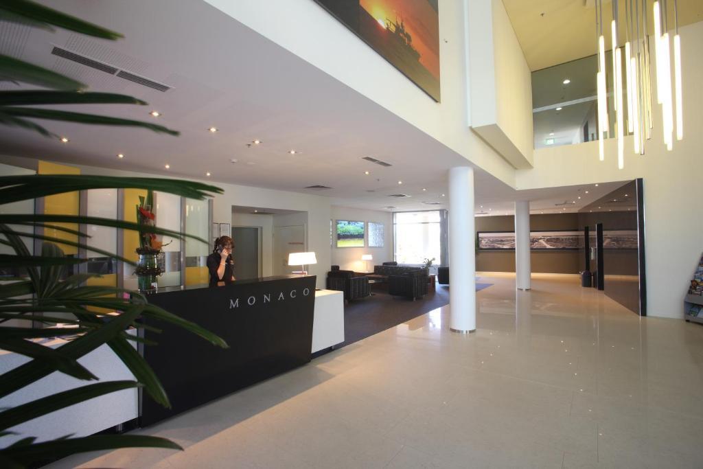 Monaco Caloundra Aparthotel Eksteriør bilde